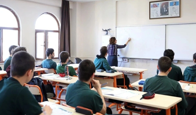 MEB 81 ile genelge gönderdi: Randevusuz veli girişi yasak