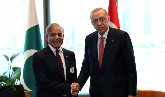 Pakistan Başbakanı Şerif Türkiye’ye geliyor