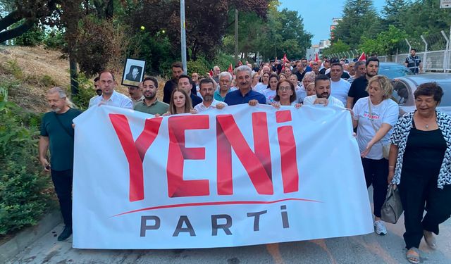 CHP’deki büyük kopuş Bursa’ya da yansıdı: Kepenk indirildi, siyah bayrak çekildi