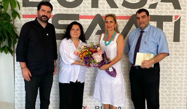 Zafer Partisi Nilüfer'den Bursa Saati'ne ziyaret: "Gençlik ve kadın çalışmalarında merkez Nilüfer"