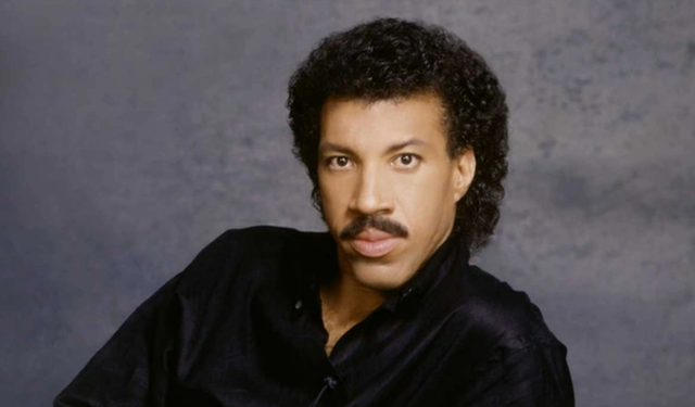 Dünyaca ünlü şarkıcı Lionel Richie yoğun bakıma alındı