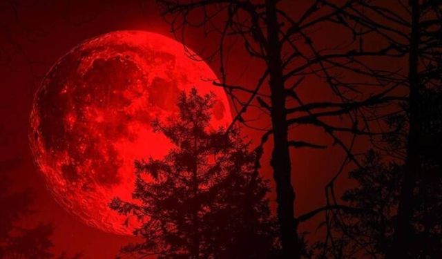 Kanlı ay tutulması geliyor: Türkiye'den saat kaçta izlenecek?