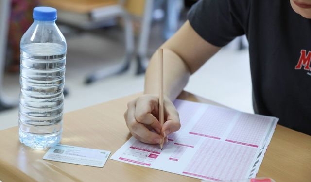 Büyükşehir'den memur adaylarına KPSS provası