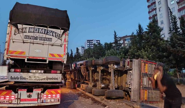 Adana'da zincirleme trafik kazası: 3 yaralı