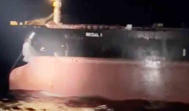 Çanakkale Boğazı'nda makine arızası nedeniyle sürüklenen tanker kurtarıldı