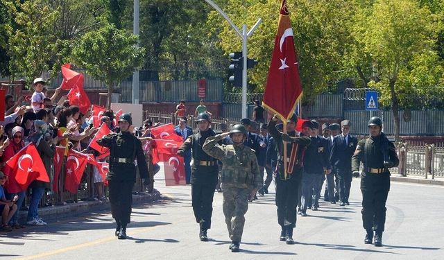 Erzurum'da 30 Ağustos provasına trafik düzenlemesi