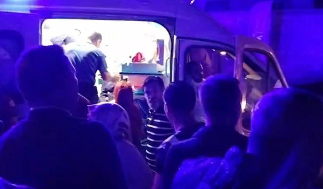 Festival alanındaki led ekran devrildi: 5 yaralı