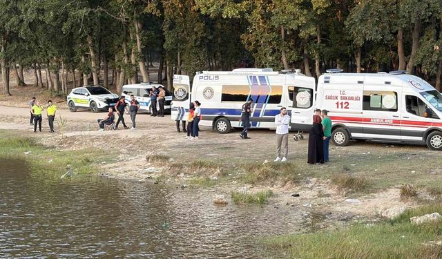 Gölde kaybolan şahsı arama çalışmaları sürüyor