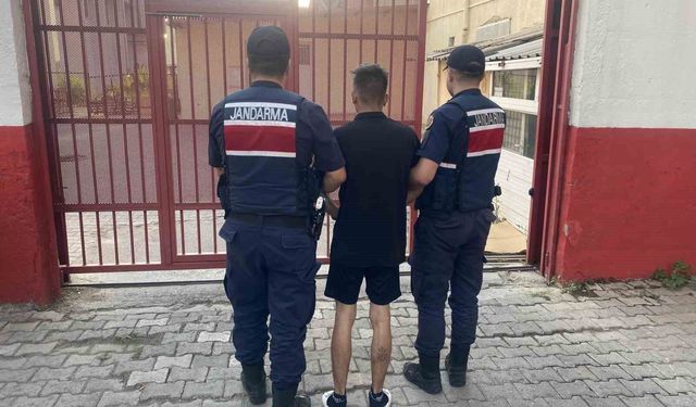 Hırsızlık suçundan aranan şahıs İncirliova'da yakalandı