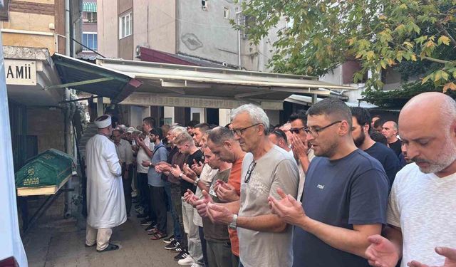 İznik Gölü'ne düşen genç hayatını kaybetti, gözyaşlarıyla toprağa verildi