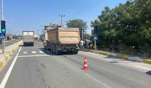 Keşan'da tırın çarptığı yaya yaralandı