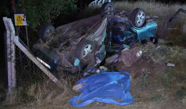Kırıkkale'de feci kaza: 17 yaşındaki Ceren hayatını kaybetti, 2 genç ağır yaralı