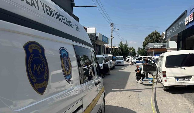 Lüks otomobille kar maskeli milyonluk soygun
