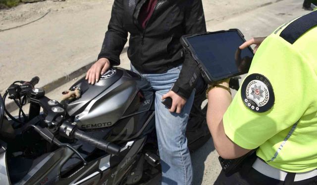 Ordu'da trafik denetimleri: Bir haftada 16 bin araç ve sürücü kontrol edildi