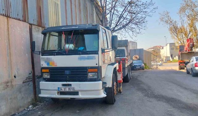 Pendik'te ters yönde vinç kullanan sürücüye 20 bin TL ceza