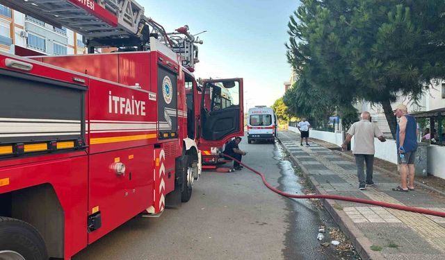 Süleymanpaşa'da korkutan yangın: 6 katlı binadan alevler yükseldi