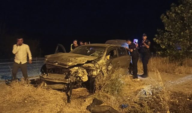 Tır ile iki otomobil çarpıştı: 7 yaralı