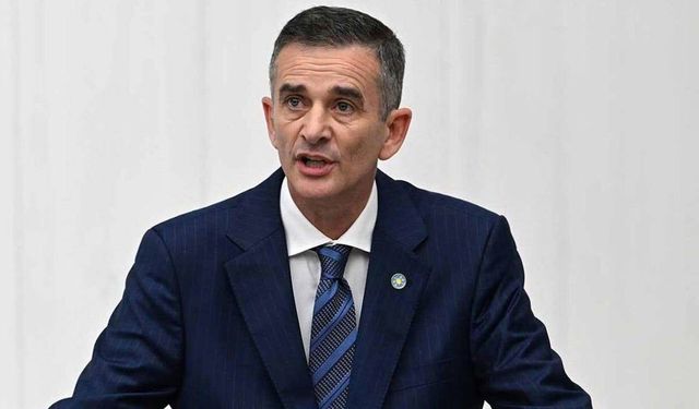 AK Parti'ye katılacağını açıklayan Ümit Dikbayır'dan sürpriz karar
