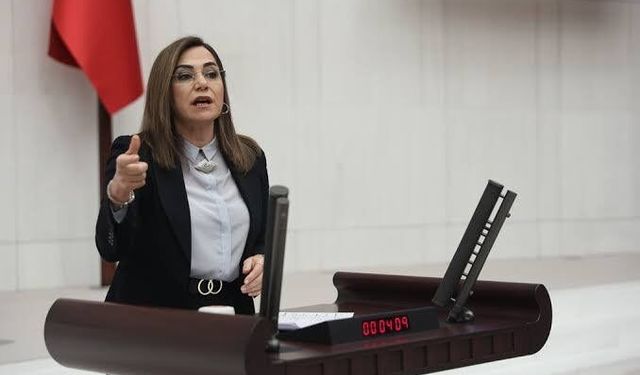 Tekirdağ Belediye Başkanı Candan Yüceer CHP'den istifa etti