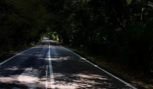 Betonsuz tünel: 3 ülkede ikizi var! Her geçen durup fotoğraf çekiliyor