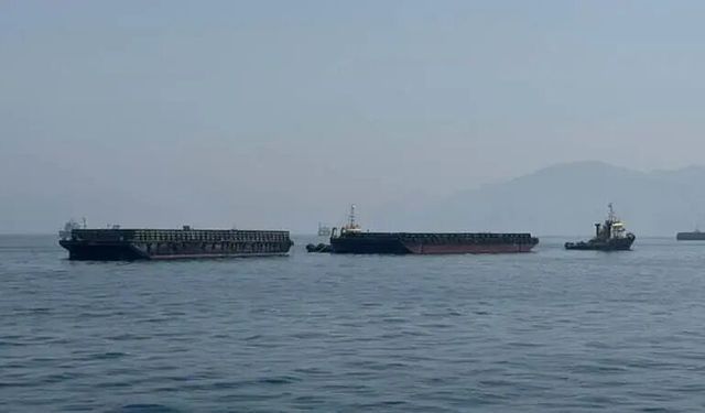 ABD İran'ın Lark Adası'na hava saldırısı düzenledi