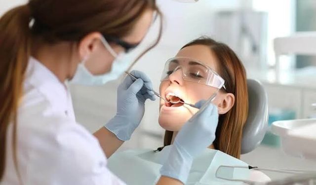 Diş sağlığında ağrı alarmını beklemeyin! Uzmanından düzenli kontrol uyarısı