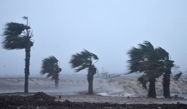 Meteoroloji’den fırtına uyarısı! Denizlerde ulaşım aksayabilir