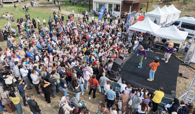 Bursa’da Arkeofest’e renkli final: Çocuklar Rafadan Tayfa ile eğlendi