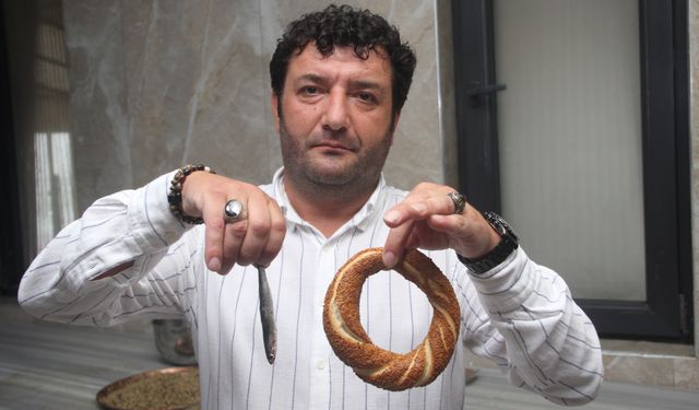 Balık ekmekten esinlendi, hamsili simit yaptı