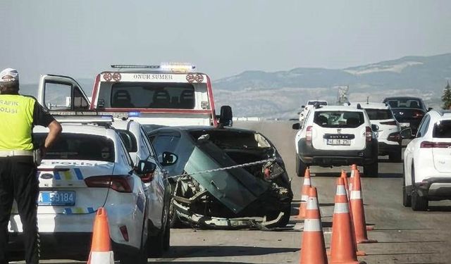 Ankara'da yakıt tankeri ile otomobil çarpıştı: 2 yaralı