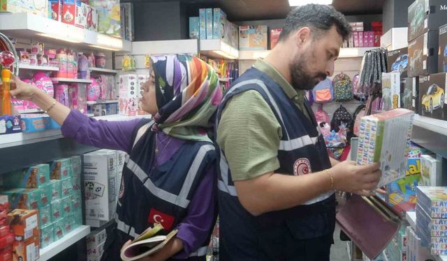 Balıkesir'de kırtasiyeler denetleniyor