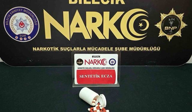 Bilecik'te şehirlerarası otobüste 2 şahıs üzerinden uyuşturucu çıktı