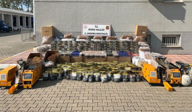 Bursa’da kaçakçılık baskını: 3,2 milyon liralık tütün ve sigara ele geçirildi