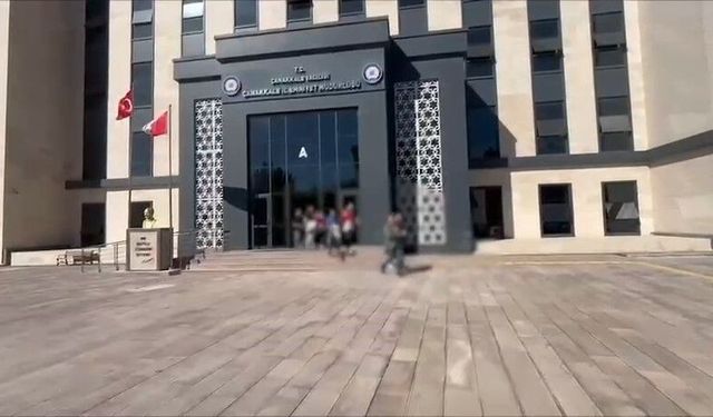 Çanakkale'de kaçak göçmen operasyonu; 7 organizatör, 115 kaçak göçmen yakalandı