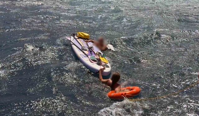 Datça açıklarında 2 ayrı kurtarma operasyonu: 13 kişi kurtarıldı