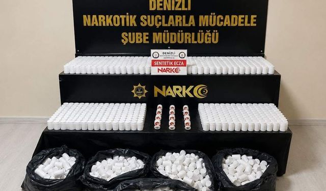 Denizli'de 104 bin sentetik hapla yakalanan 4 şüpheli tutuklandı