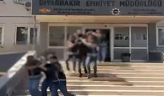 Diyarbakır'da 'Daltonlar' suç örgütüne operasyon: 8 şüpheli tutuklandı