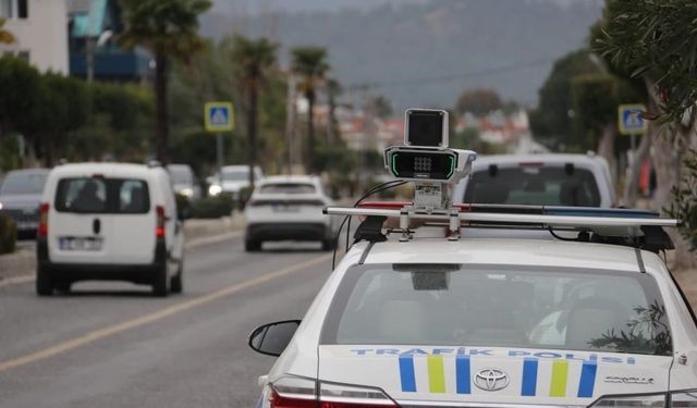 Düzce'de hızlı sürücüler radara yakalandı