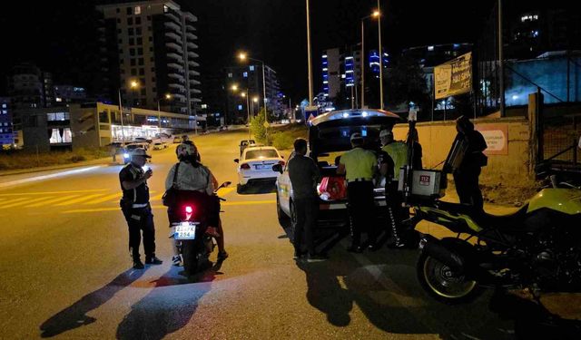 Edirne'de alkollü sürücüden diğer sürücülere: 'İçmeyin'
