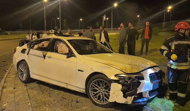Erzurum'da araçlar çarpıştı: 2 yaralı