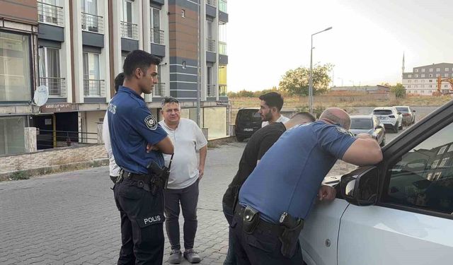 Evde uyuya kalan şahıs ekipleri harekete geçirdi: 'İnanın, bıraksanız hala uyurum' dedi