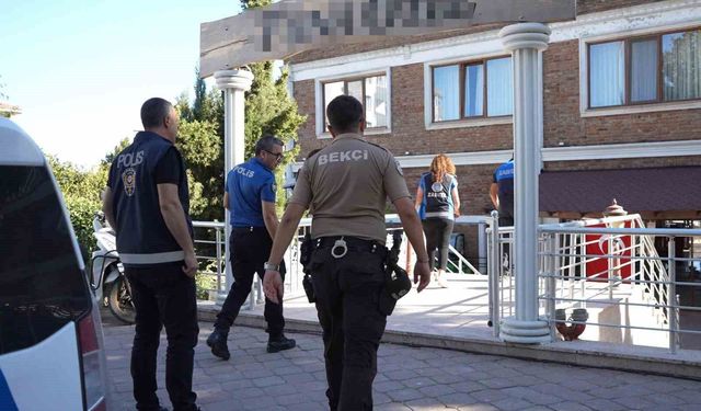 Gelibolu'da skandal yaşanan otelin işletmecisi tutuklandı