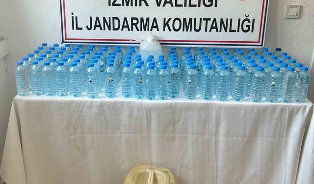 İzmir jandarmasından asayiş denetimi: Binlerce kişi sorgulandı, bin 85 litre etil alkol ele geçirildi