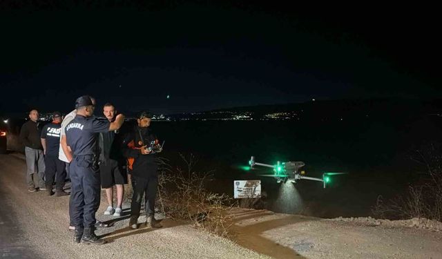 İznik Gölü’nde kayıp öğretmenin cansız bedenine ulaşıldı