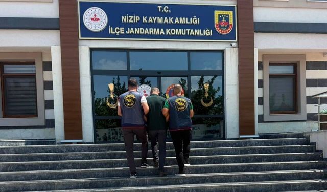 Kesinleşmiş 10'ar yıl cezayla aranan 2 şahıs yakalandı