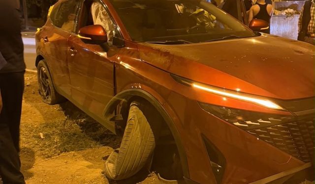 Mardin'de otomobil refüje çıktı: 1 yaralı