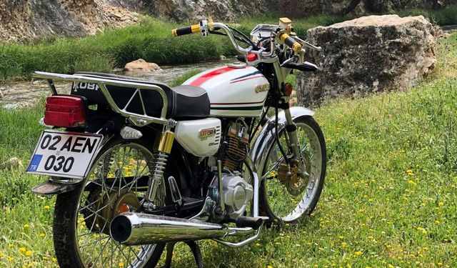 Park halindeki motosiklet çalındı