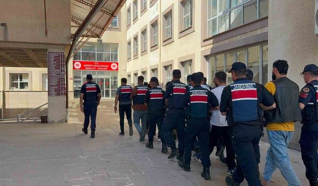 Şereflikoçhisar'da uyuşturucu operasyonunda 17 gözaltı