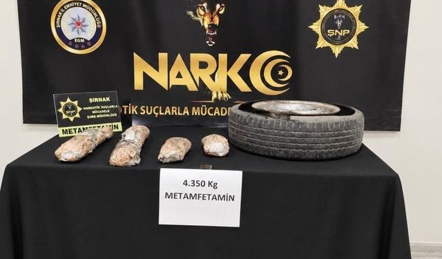 Şırnak'ta stepneye gizlenmiş 4 kilo metamfetamin ele geçirildi