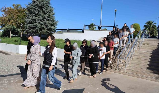 Yurt dışına kaçmaya çalışan FETÖ üyeleri adliyeye sevk edildi